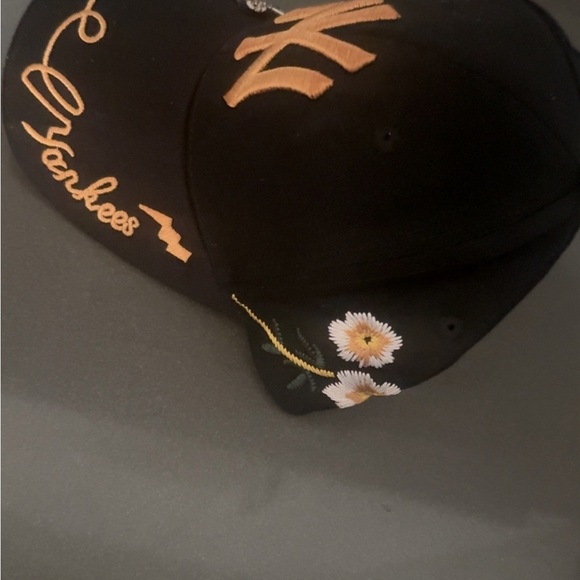 Decorated Yankee Dad Cap - Picture 3 of 3